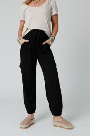 The Nest Easy Mornings Cinched Pants: Black