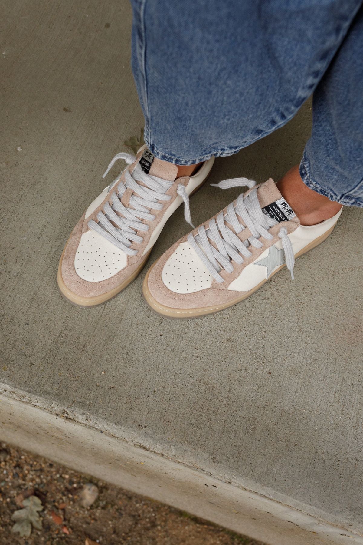 Supernova Sneakers - Taupe