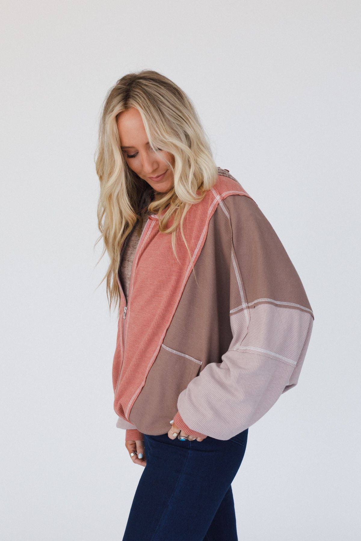 The Nest Zealand Zippered Top - Mocha