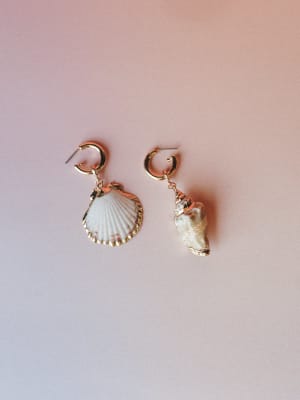 Seashell Dreamer Earrings: undefined