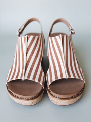 Drift Club Platform Sandals - Tan Stripe White 8 / Tan Stripe White