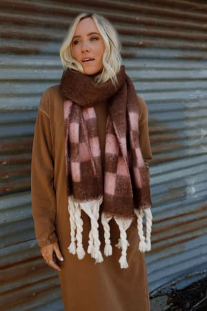 cider-stroll-scarf-rust/Rust