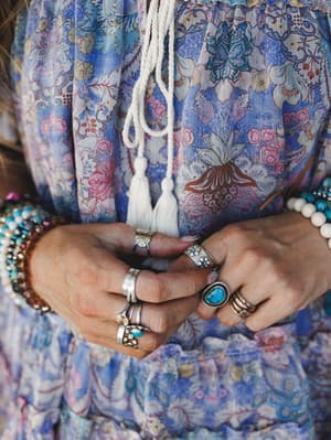 String of Flowers Ring: undefined