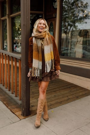 everest-cozy-plaid-scarf-mustard/Mustard