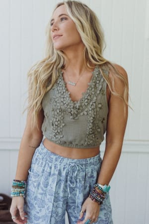 flower-patch-cropped-tank-olive/Olive