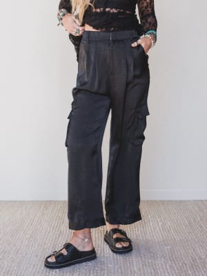 Stealing The Show Satin Pants - Black XL / Black