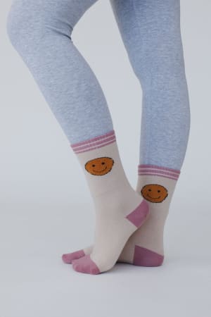 happy-feet-smiley-face-socks-tan/Tan