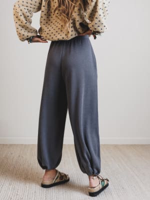 the-nest-laid-back-love-jogger-pants-charcoal/Charcoal