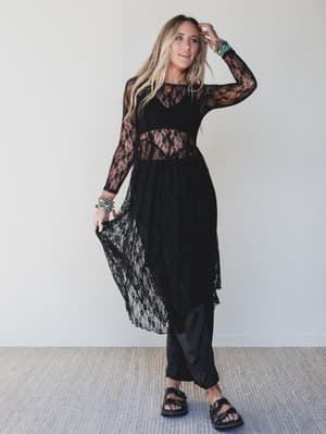 Sunstone Vale Dress: sunstone-vale-dress-black/Black