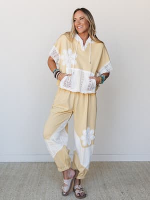 Walking on Sunshine Set: Butter Yellow