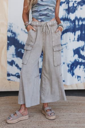 game-on-cargo-wide-leg-pant-mocha/Mocha