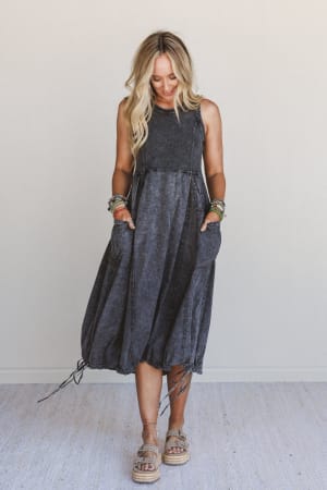 Jungle Beat Cargo Maxi Dress: undefined