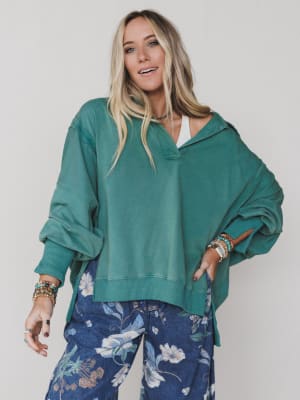 candace-oversized-collar-sweatshirt-washed-green/Green