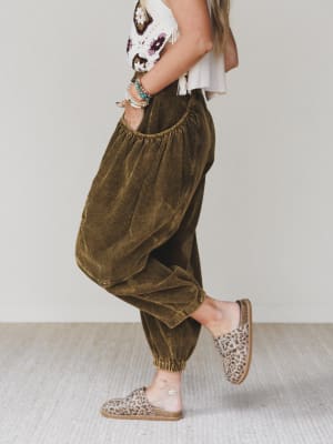 the-nest-nora-gathered-barrel-corduroy-pant-olive/Olive