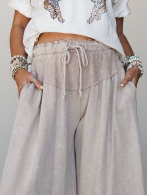 Quiet Muse 2 Piece Bundle - Taupe