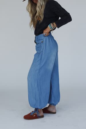 east-bay-loose-fit-cargo-jeans-blue-dark-wash/Blue Dark Wash