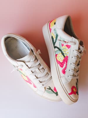 Gaby Star Sneaker: undefined