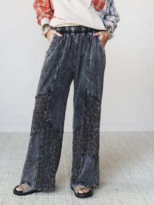 Printed Spirit Wide Leg Pants - Ash Black S / Ash Black