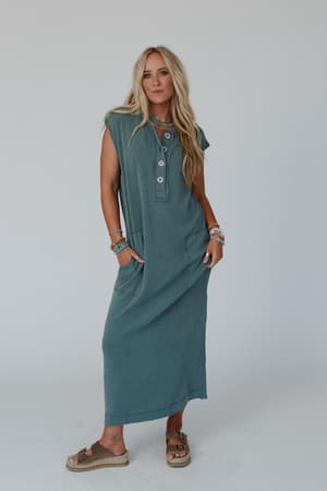 madeline-textured-maxi-dress-moss/Moss