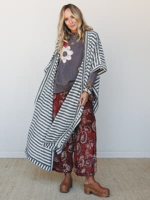 The Nest Endless Love Duster Kimono - Natural Black