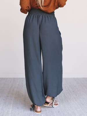 the-nest-oceana-cinched-pants-grey-olive/Dark Gray