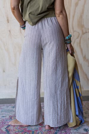 the-nest-soul-spark-wide-leg-pants-natural/Beige
