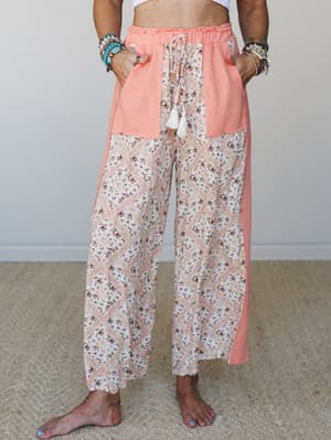 The Nest Floral Dreams Wide Leg Pant: the-nest-floral-dreams-wide-leg-pant-ivory-coral-coral/Coral