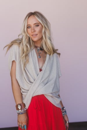 the-nest-cruising-v-neck-top-oatmeal-og/Beige