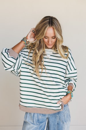 the-nest-coastal-dreaming-top-green-acorn/Green Acorn