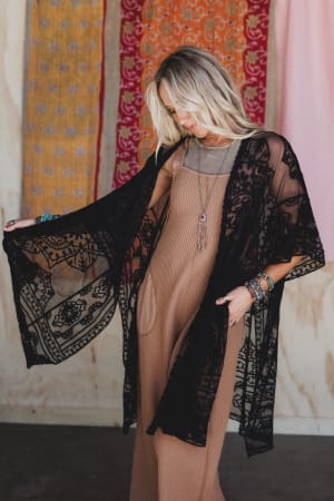 Go Wildflower Floral Embroidered Kimono: undefined