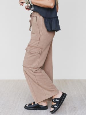 It's a Match Wide Leg Pants - Mocha Mousse L / Mocha Mousse