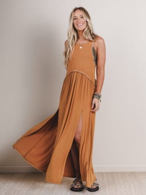 Daisy Chain Maxi Dress: undefined