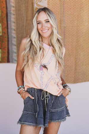 brittany-waffle-frayed-shorts-black/Black