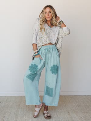 Meadow Wildflower 2 Piece Bundle: undefined