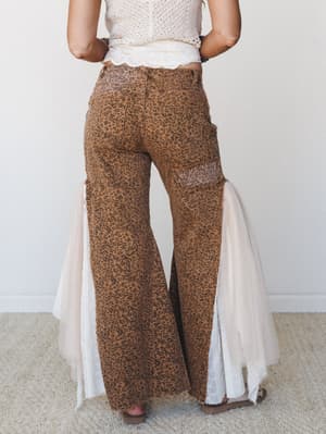 Wild Knit Spring 2 Piece Bundle - Camel Leopard