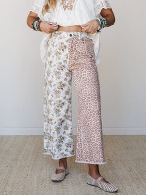 Peachy Meadow 2 Piece Bundle - Off White