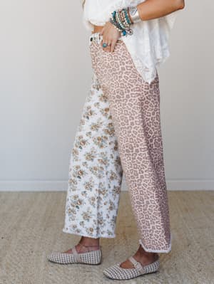 Peachy Meadow 2 Piece Bundle - Off White