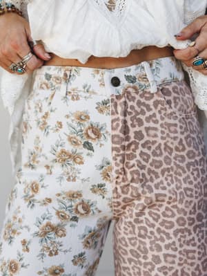 Peachy Meadow 2 Piece Bundle - Off White