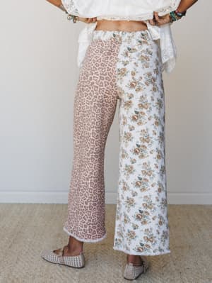 Peachy Meadow 2 Piece Bundle - Off White