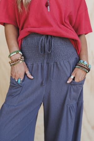 solana-solid-wide-leg-pants-ash/Ash