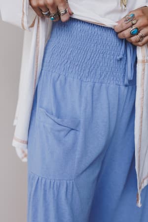 solana-solid-wide-leg-pants-blue/Blue