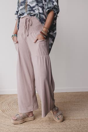 solana-solid-wide-leg-pants-natural/Beige