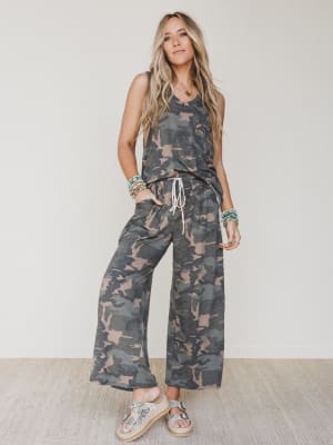 Camo Camp 2 Piece Bundle: undefined