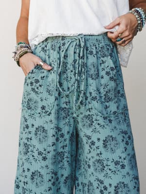 The Nest Sandra Wide Leg Ruffle Pant - Turquoise XL / Turquoise