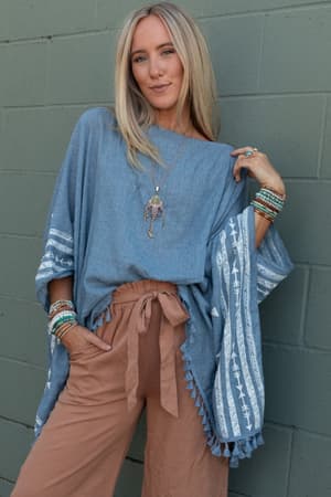 Fallon Embroidered Sleeve Tassel Poncho: fallon-embroidered-sleeve-tassel-poncho-blue/Blue