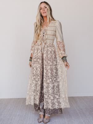 Untamed Muse Long Sleeve Duster: Taupe