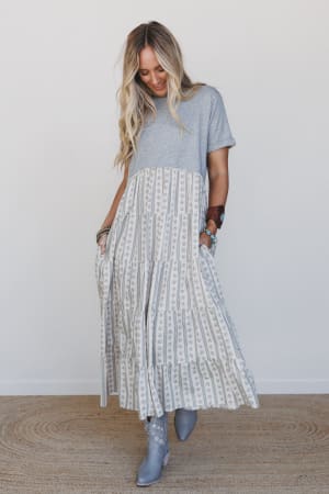 Willow Song Contrast Tiered Dress: undefined