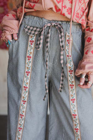 maiden-muse-pants-olive/Olive