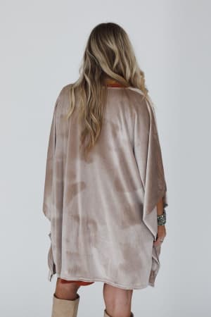 savoy-velvet-kimono-taupe/Taupe