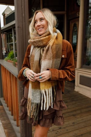 everest-cozy-plaid-scarf-mustard/Mustard
